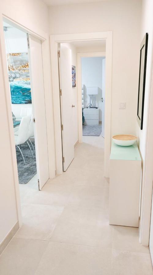 Lovely Apartment Centrally Located In Estepona Luaran gambar