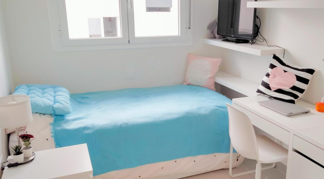 Lovely Apartment Centrally Located In Estepona Luaran gambar
