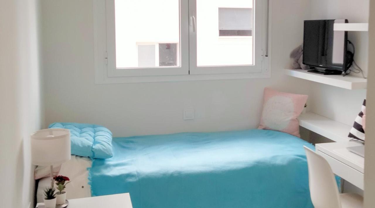 Lovely Apartment Centrally Located In Estepona Luaran gambar