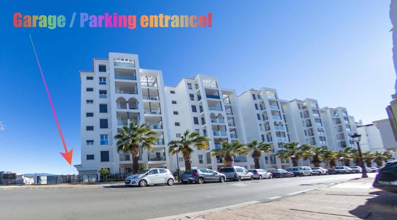Lovely Apartment Centrally Located In Estepona Luaran gambar