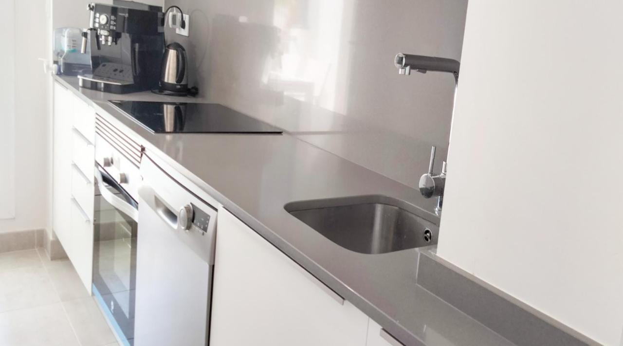 Lovely Apartment Centrally Located In Estepona Luaran gambar