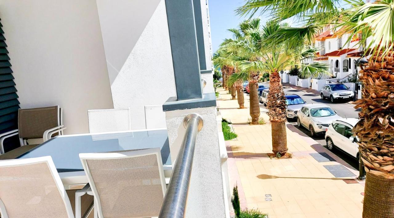 Lovely Apartment Centrally Located In Estepona Luaran gambar